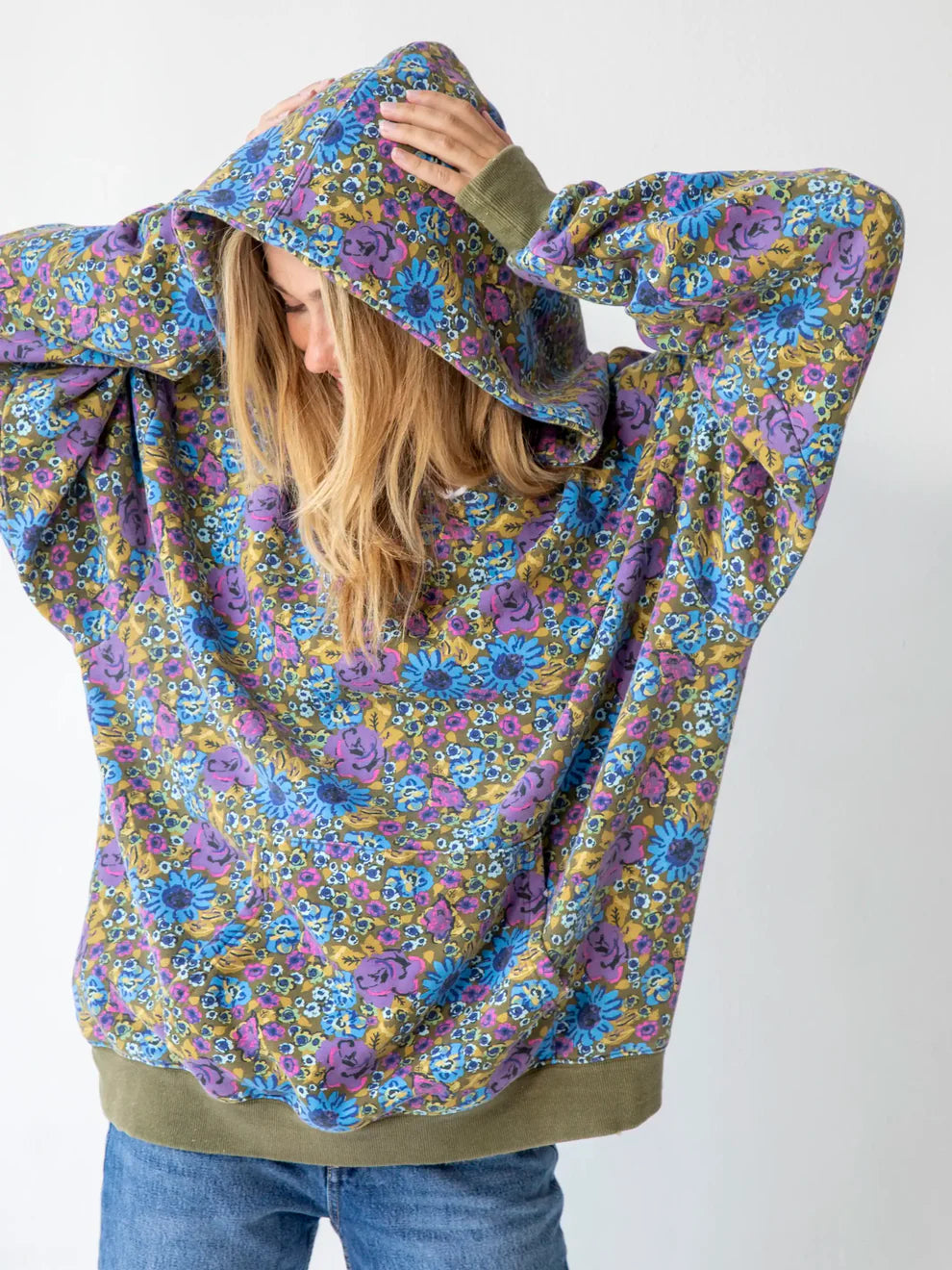 Oversize Printed Hoodie - Blue Purple Daisy