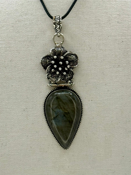 Labradorite Pendant