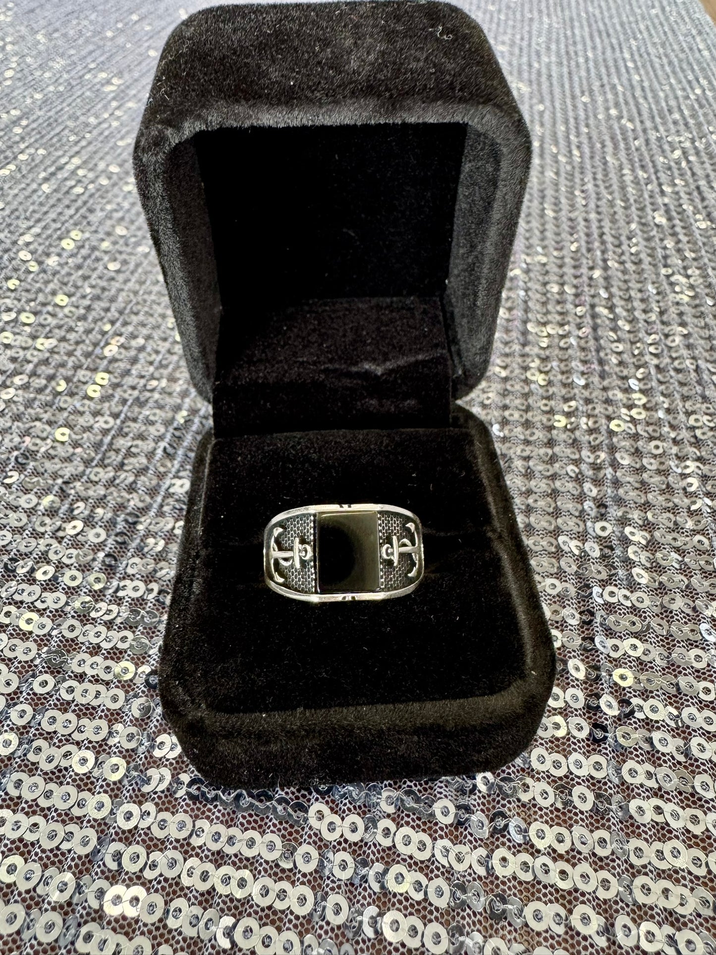 Anchor Ring