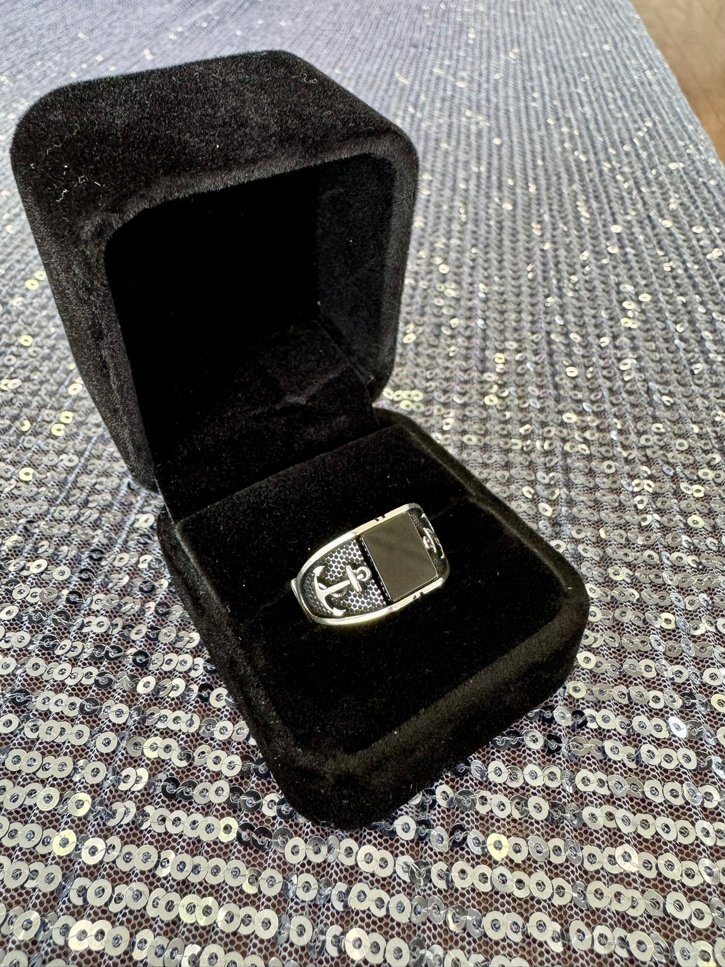 Anchor Ring