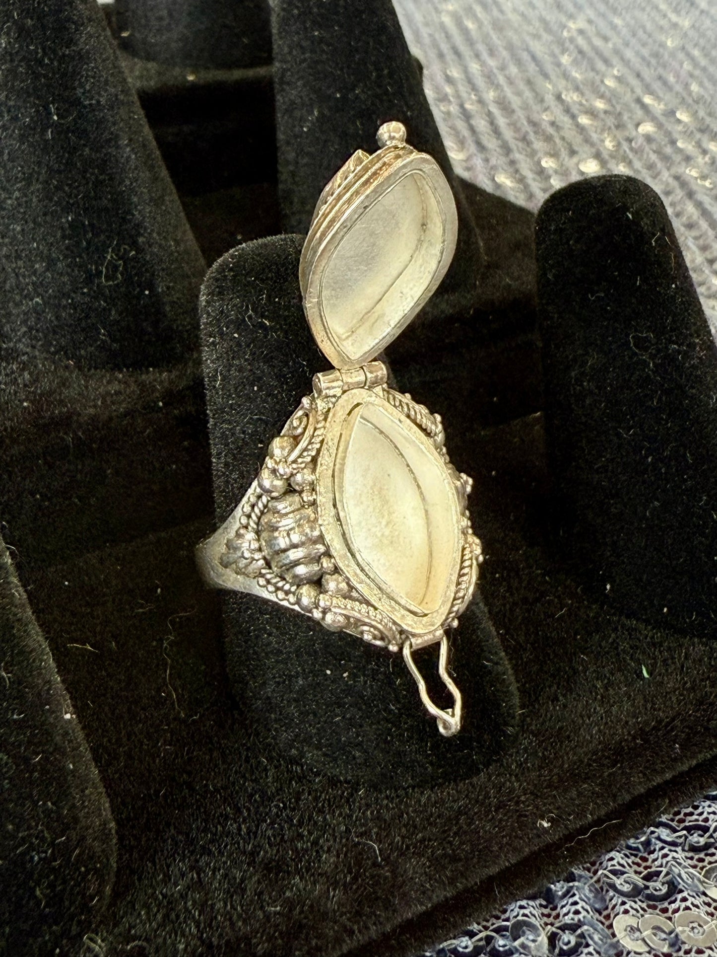 Topaz Poison Ring
